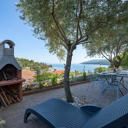 Gorgeous Apartment In Rabac With Wifi Apartment *